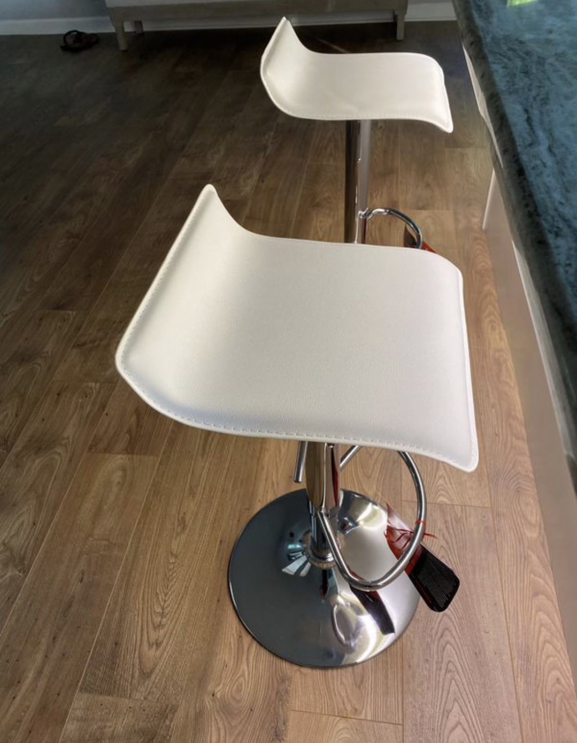 White Leather Contemporary Bar Stools Brand New