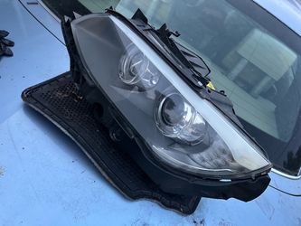 OEM BMW E92 E93 328i 335i LCI Headlight – Xenon/LED – Coupe Convertible
