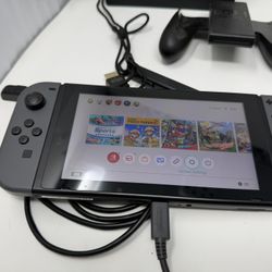 Nintendo Swith With 2 games, Cover and Case