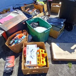 FREE TOYS AND MORE