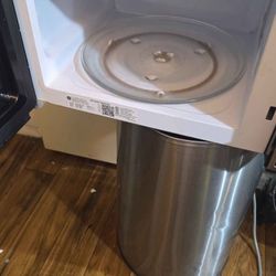 Ge Microwave 900 Watts