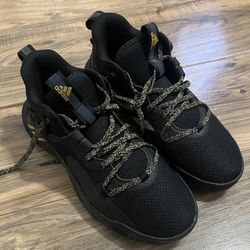 Adidas Hoops Step Back 3