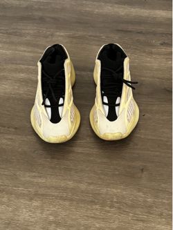 Yeezy 700 V3