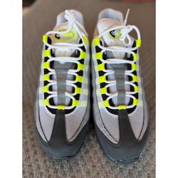 Nike Air Max 95 OG 2020 Neon Size 11.5 