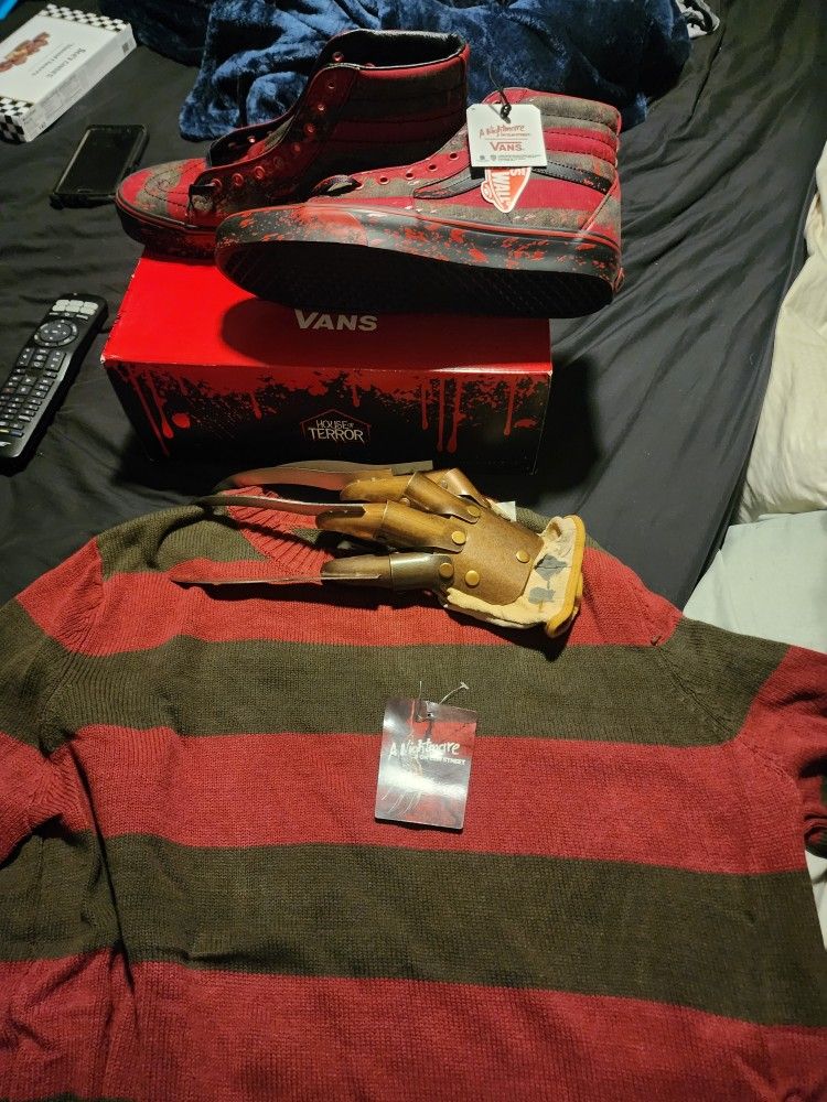 Limited Eddition Freddy Krueger Set