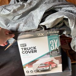 Truck cover