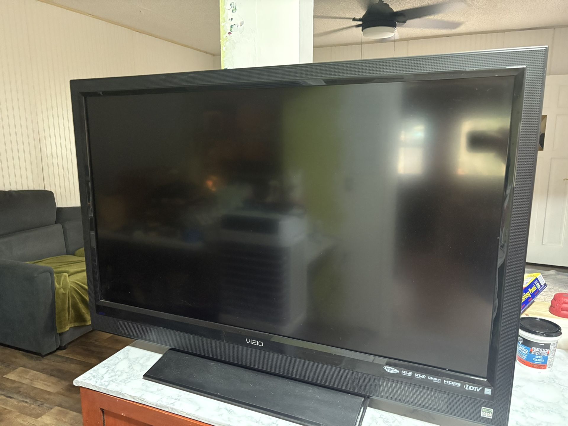 45 inch Vizeo TV Free