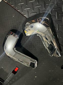 Toyota Tacoma Rear Chrome Bumpers