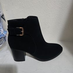 New Boots Sz 7.5 