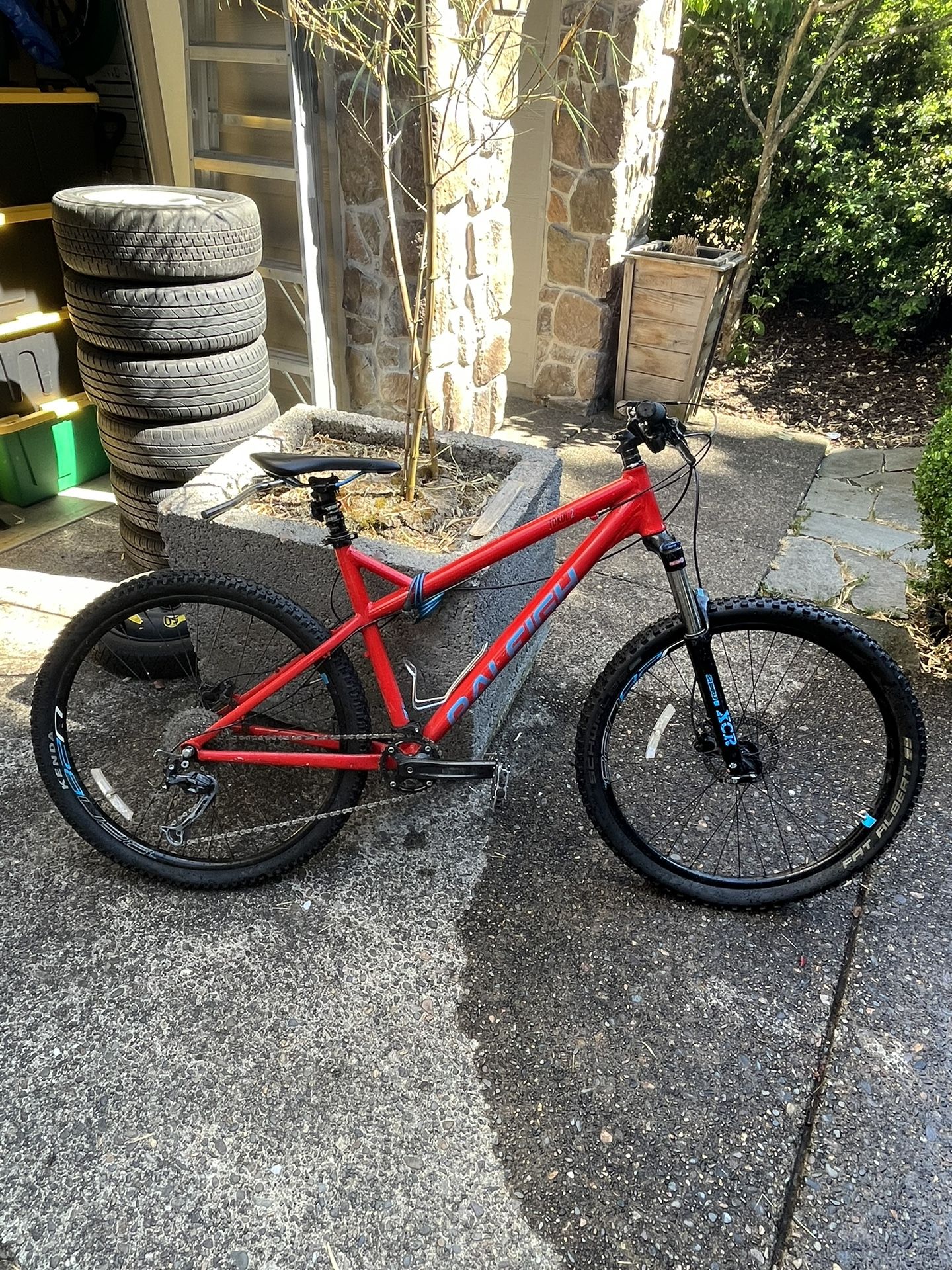 Raleigh Tokul 2 Mountain Bike Flat Tires for Sale in Tigard OR OfferUp