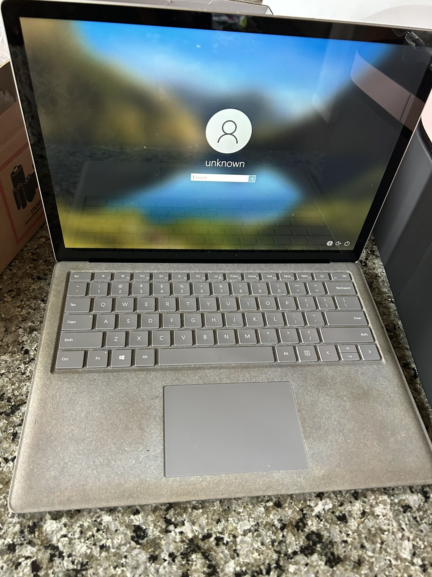 Microsoft Surface Laptop 2 With Charger