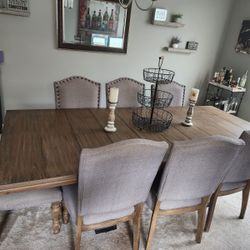 Ashlee’s Furniture Dinning Table & Entertainment Set 