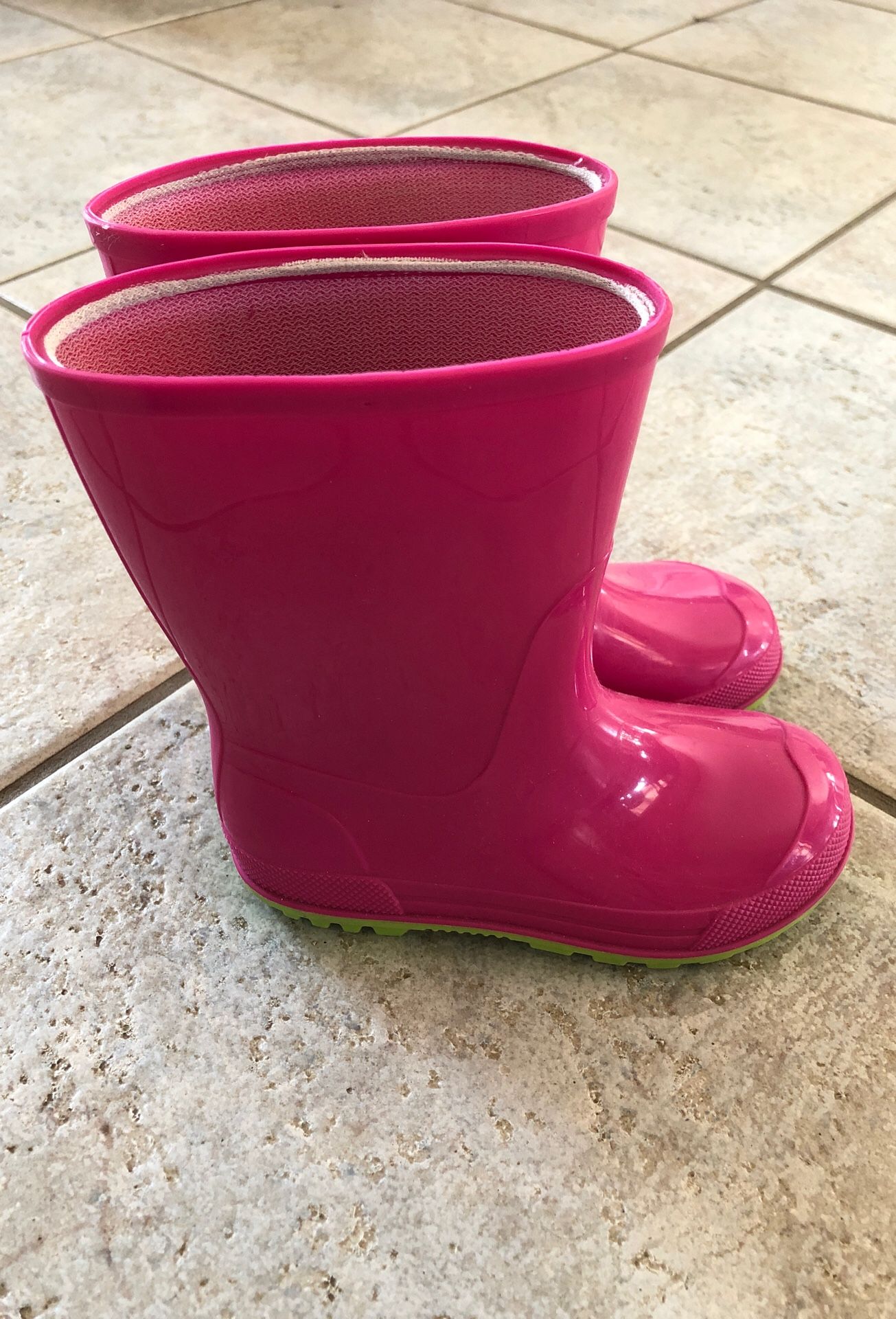 $7 Wonder Nation Toddler Girls’ Rain Boots Size 9-10 ☔️
