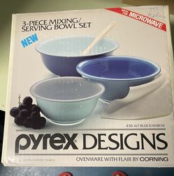 Vintage Mixing Bowls By  CorningWare-Blue