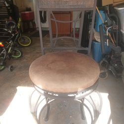 Swivel Bar Stool 