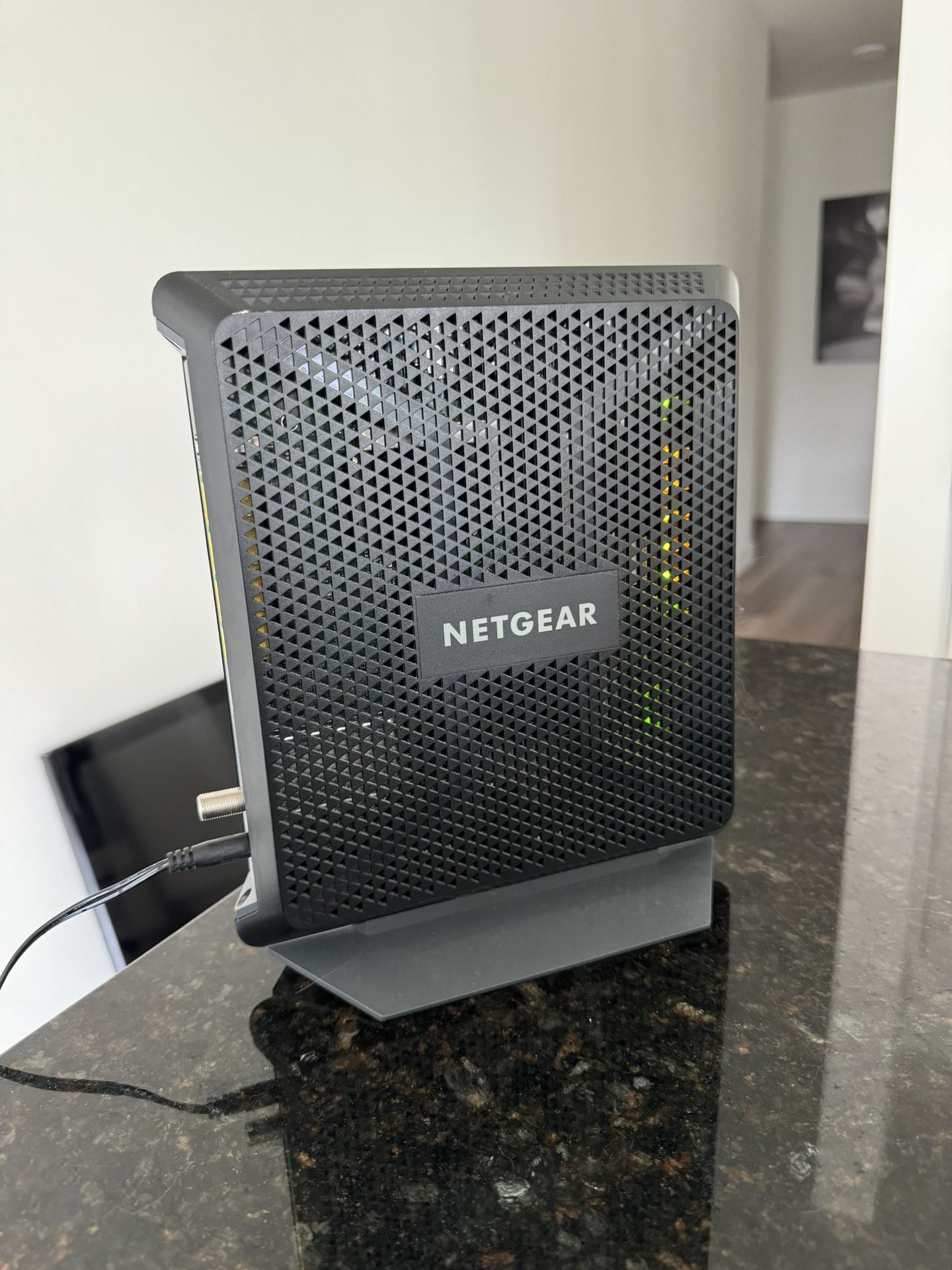 Netgear Wi-fi Cable Modem Router Combo