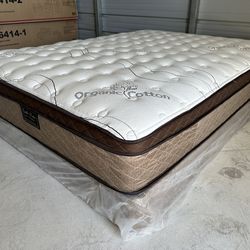 12in Full Size Organic Cloud Comfort Europillow Top Mattress and Boxspring