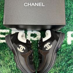 Chanel Sneaker 