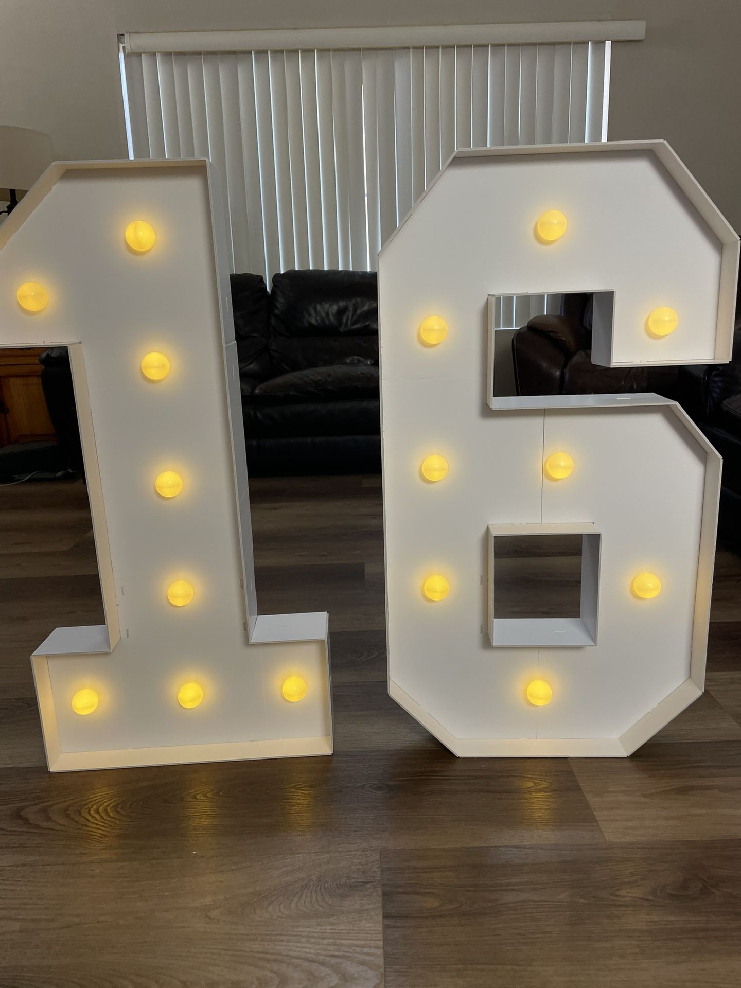 Light Up numbers 3ft