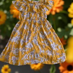 Ladies / girls Xhilaration off shoulder (M) sundress New without tags