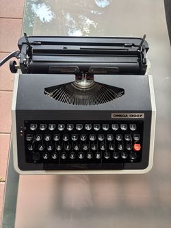 Omega 1300 F Type Writer
