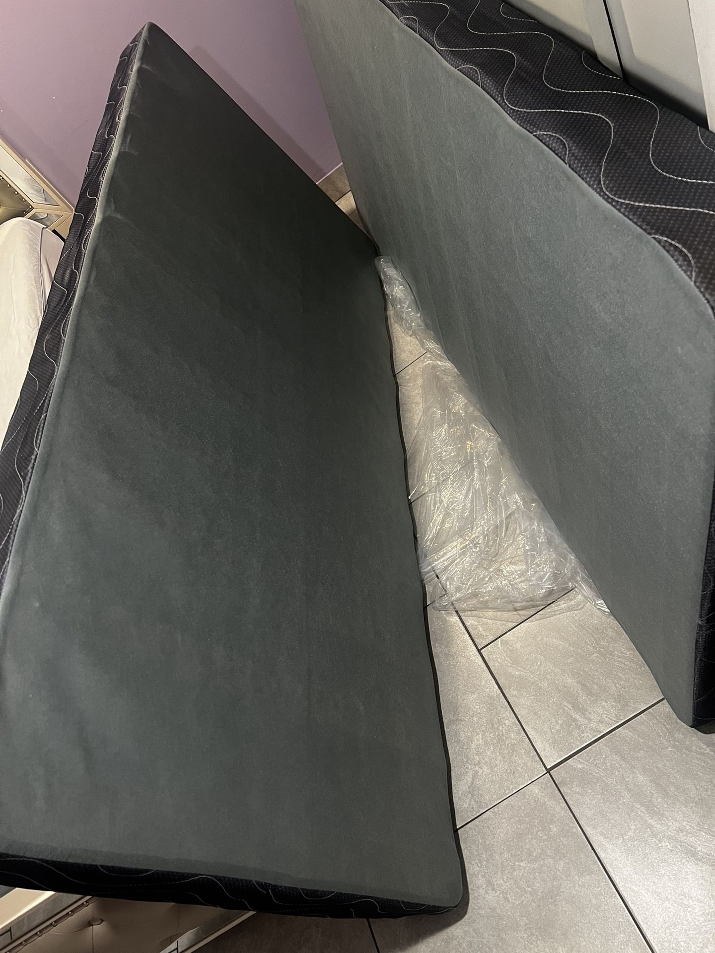 King Split Box Spring