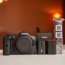 Canon R6 Camera