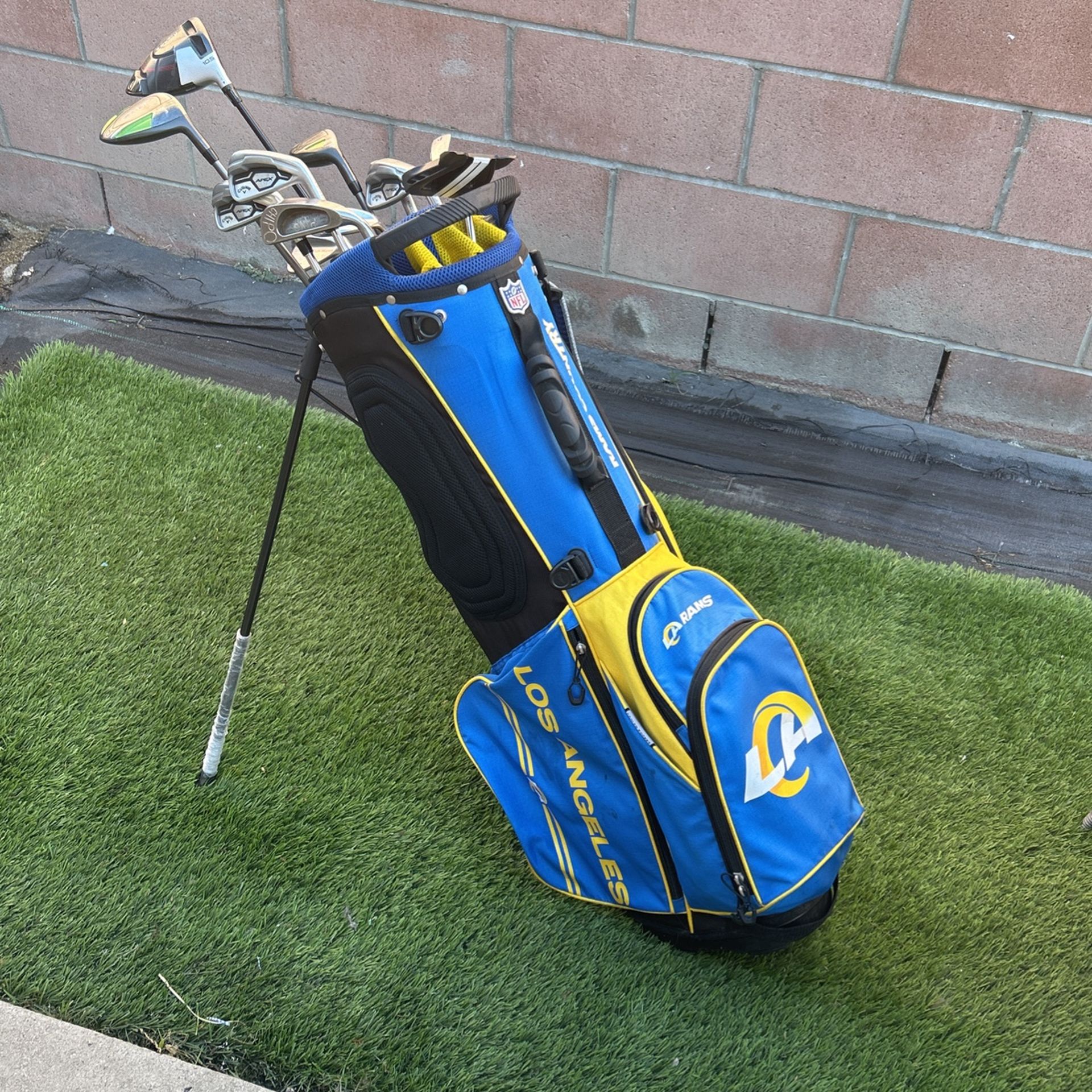 Golf Club Set With Carry Bag
