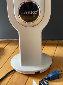 Lasko tower fan with Remote -new