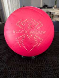 14LB Hammer Black Widow Urethane Pink Pearl Bowling Ball