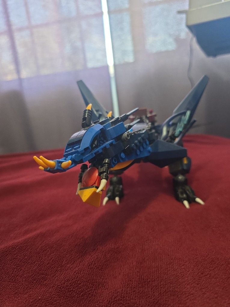LEGO Ninjago: Stormbringer Dragon