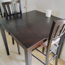 Dining Room Table 