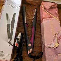Curved Curling Iron