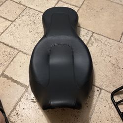 Harley Davidson Sundowner Seat PN (contact info removed)5