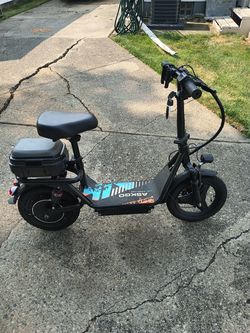 48 Volt K11 Scooter 25-30 Mph, 650W motor up to 30-mile range