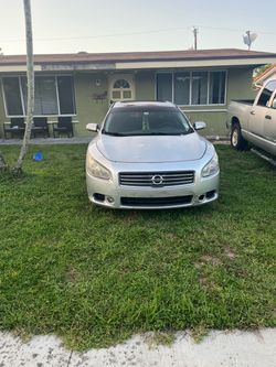2010 Nissan Maxima