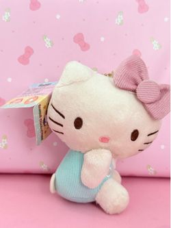 Hello kitty plush keychain
