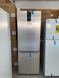NEW WHIRLPOOL 24” 12.7 Cu Ft Garage Ready Bottom Freezer Refrigerator in Fingerprint