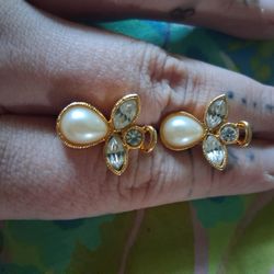 Vintage Clip On Earrings