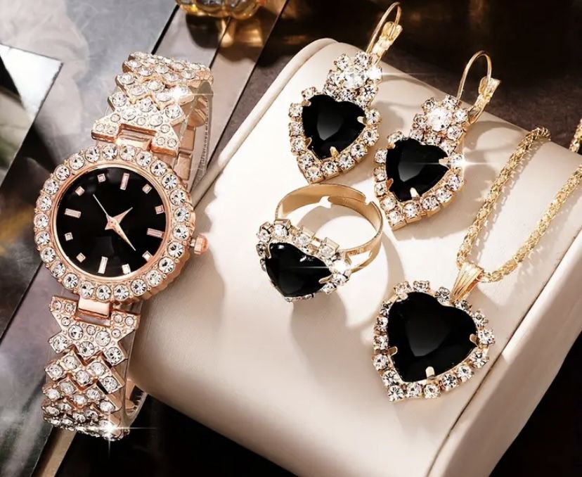 Holiday Special 😍💎🙌Very Nice Womens Watch😍 and 5 Peice Accessories Set (Brand New)