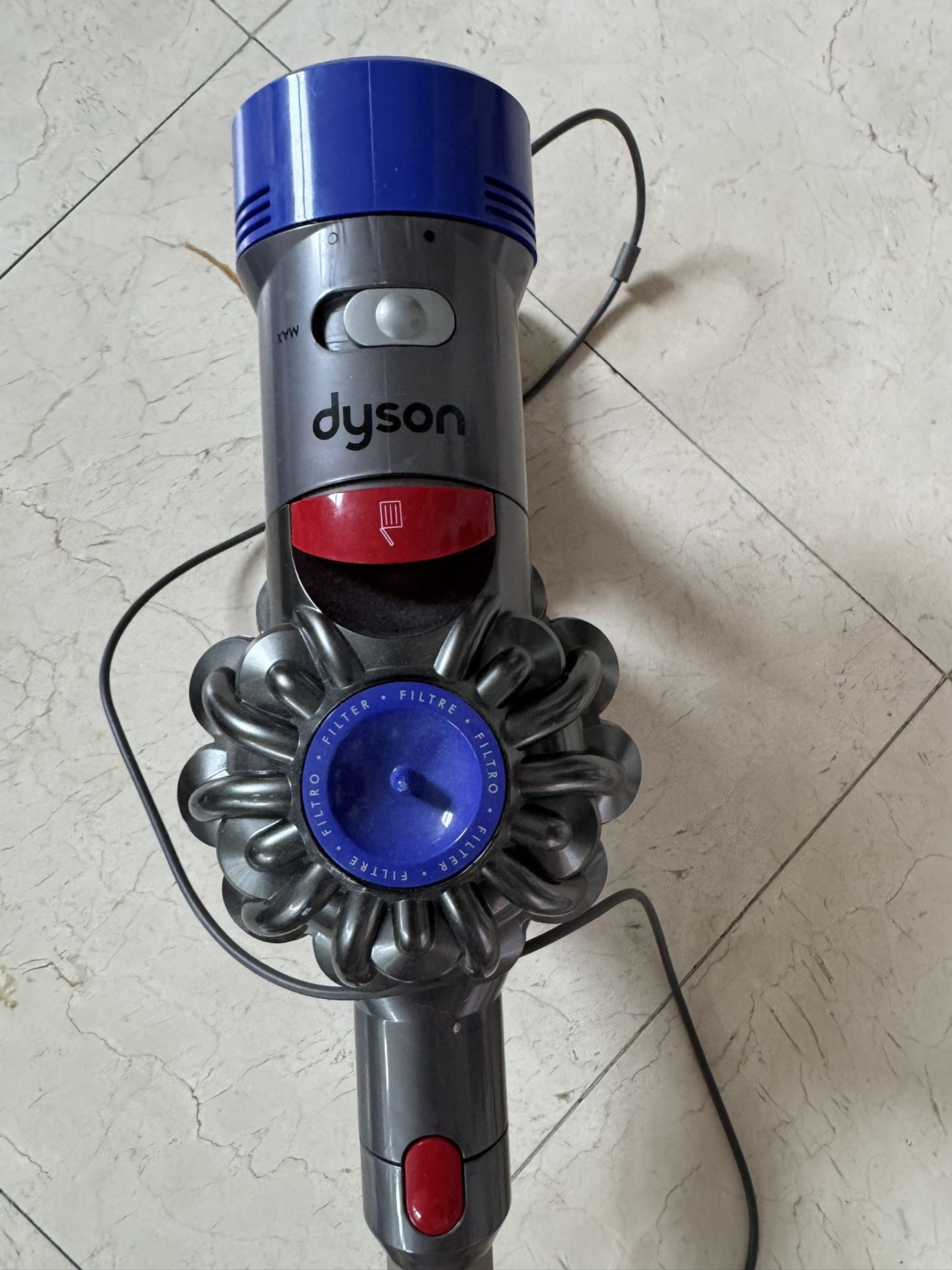 Dyson Vacuum With Charger