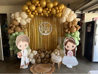 First communion balloon garland