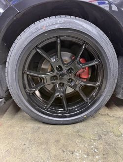 Dodge Anniversary Style 20" Staggered Gloss Black Wheel & 245/45R20 (2) 275/40R20 (2) Tires Package