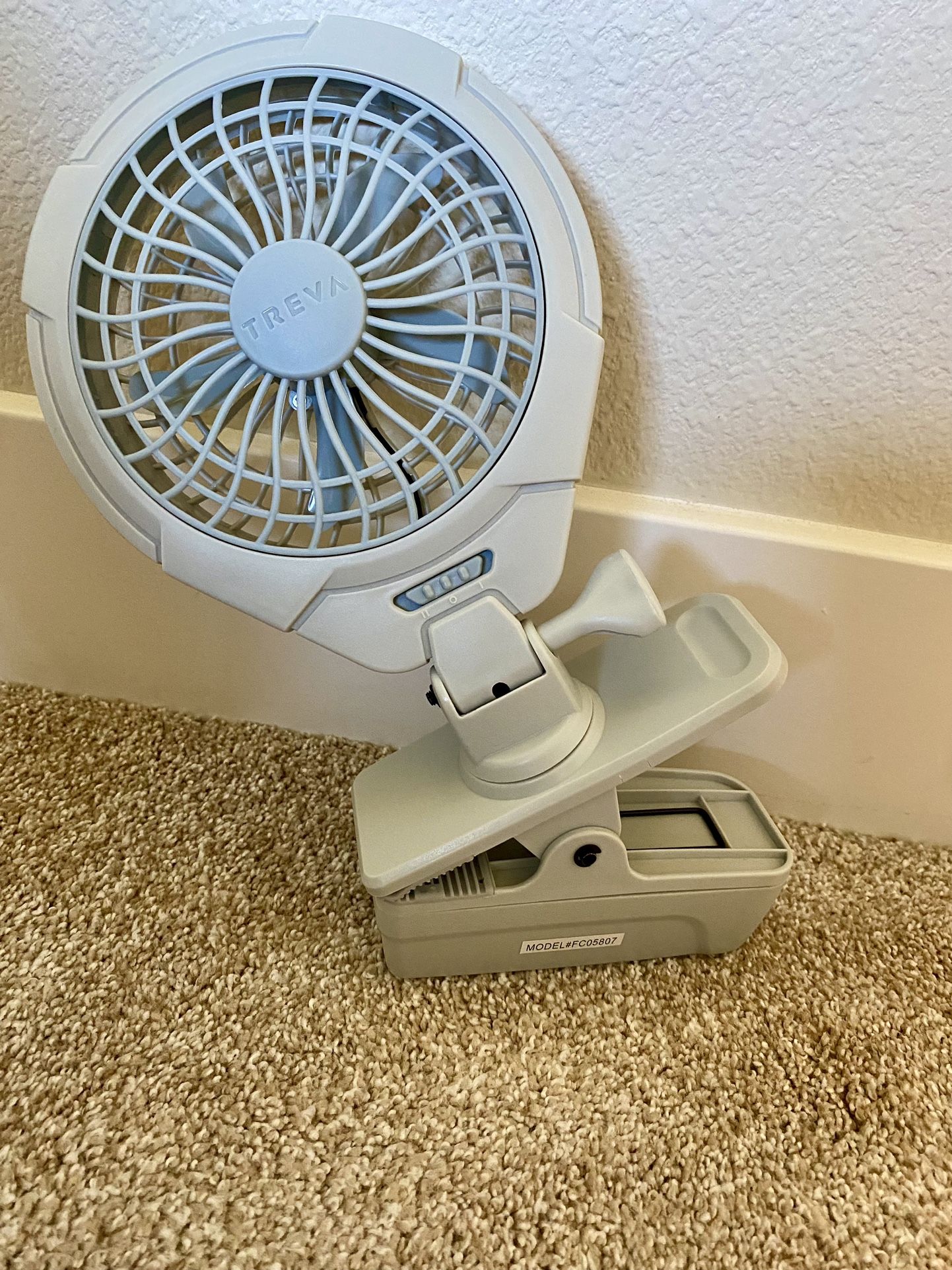 Gray Table Top Clip / Clamp On Fan (gray color)