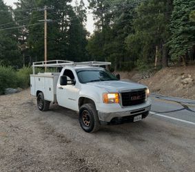 2008 GMC Sierra 2500 utility truck