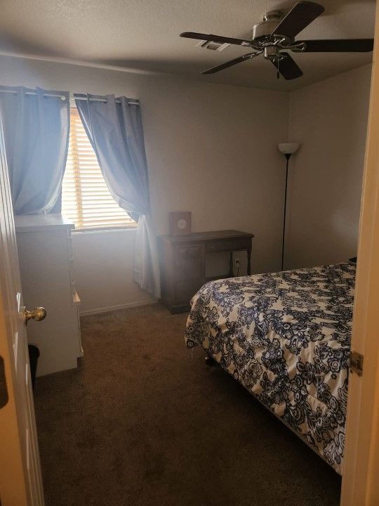 Room Available 650 per/m ALL Utilities Included