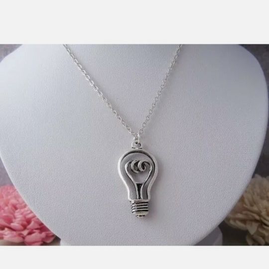NEW Antique Light Bulb Idea Charm  Necklace 