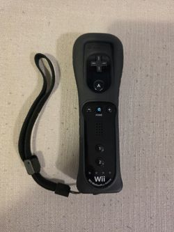 Nintendo wii black Wiimotes controllers with MotionPlus built in