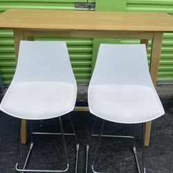 Used Bar Table And Stools