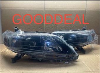 #32 NEW 2011-2020 Toyota Sienna Halogen Headlight Pair